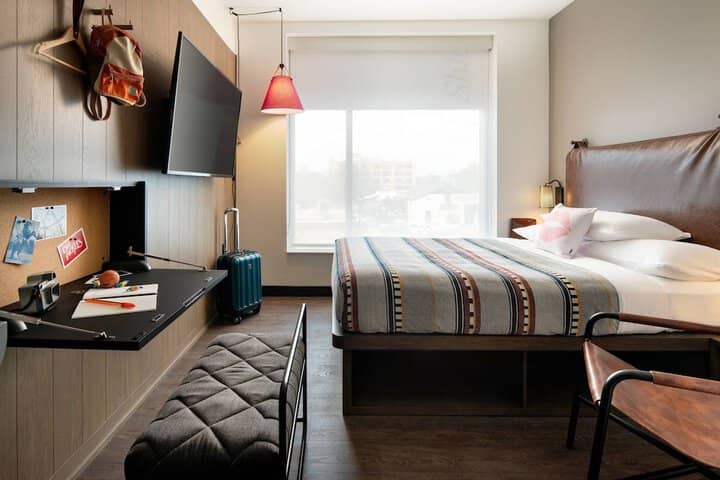 Room 21 of 74
