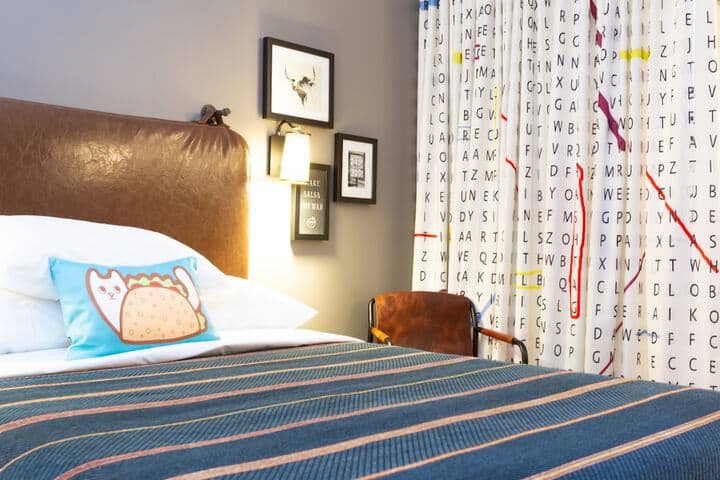 Room 12 of 74